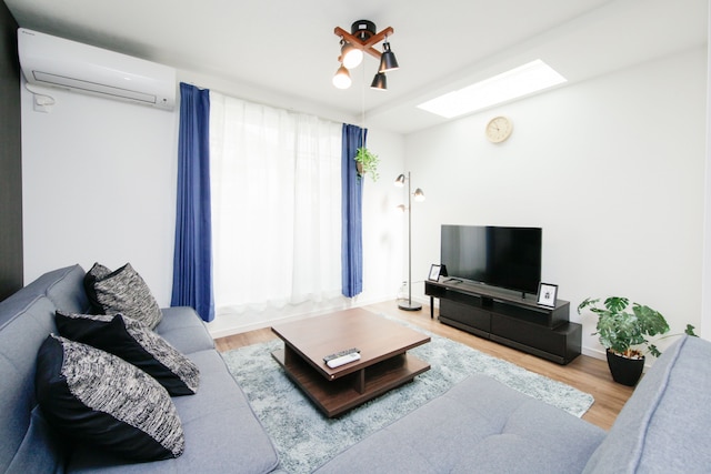 Higashi-Rokugo House WHITE