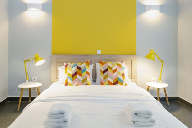 モナスティラキ プレース