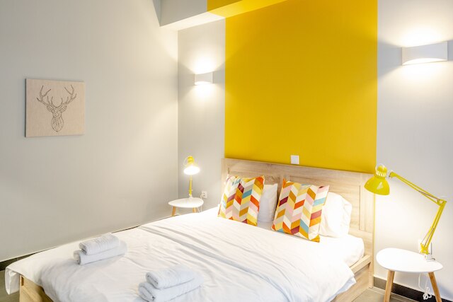 モナスティラキ プレース