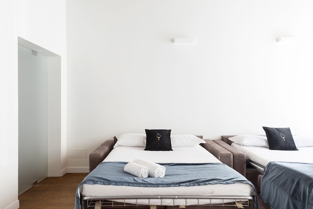 ワールド アパートメンツ - 104 フラッティーナ