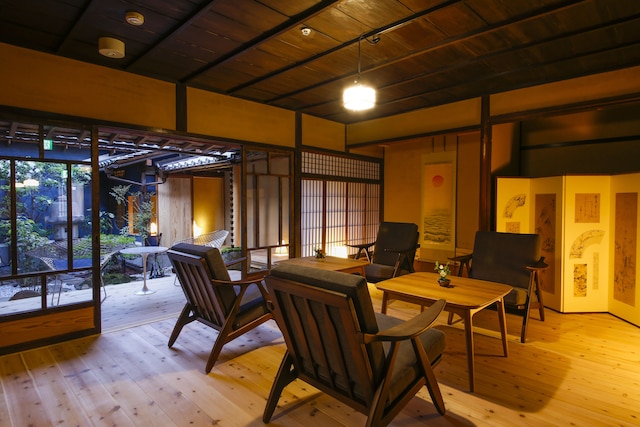 祥吉姉妹館 KARIYA RYOKAN Q