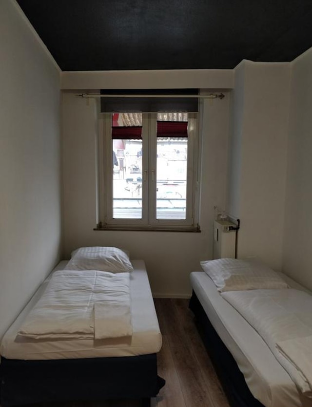 AVI シティ ブルクプラッツ アパートメンツ