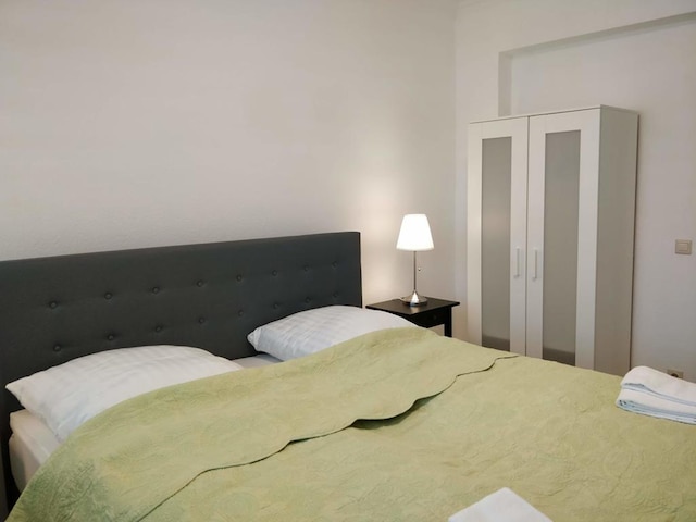 アパートハウス グラフ - アドルフ