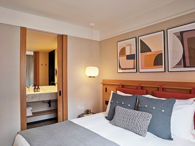 キンプトン ビビドラ ホテル by IHG