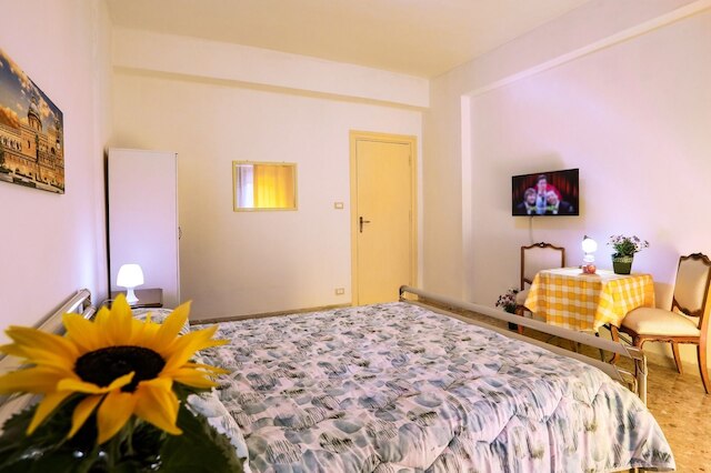 ア カーサ ディ フラ B&B