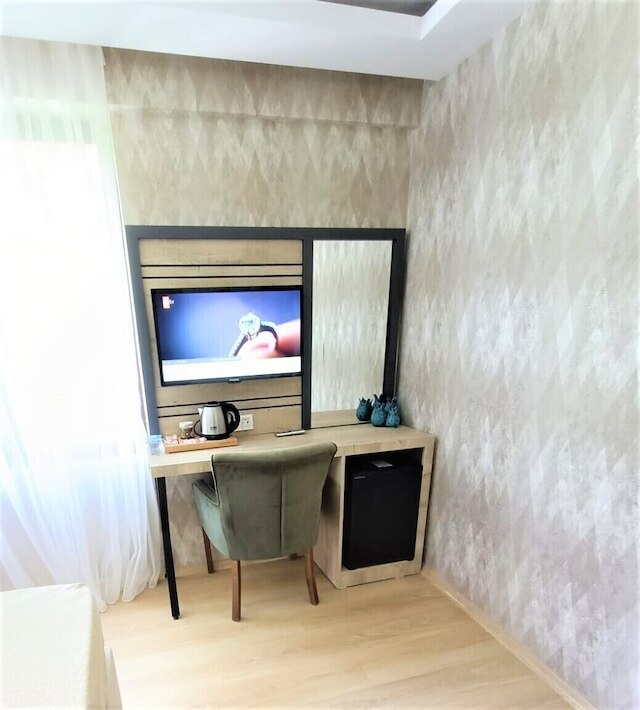 アヴソラー エリト ホテル