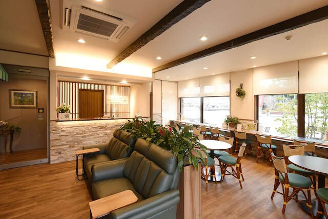 ほとりのホテル Ban