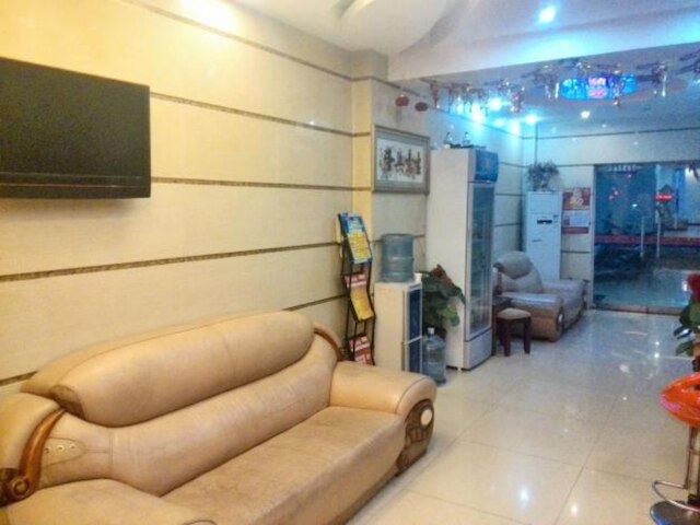 ワンシン ビジネス ホテル (港信商务酒店)