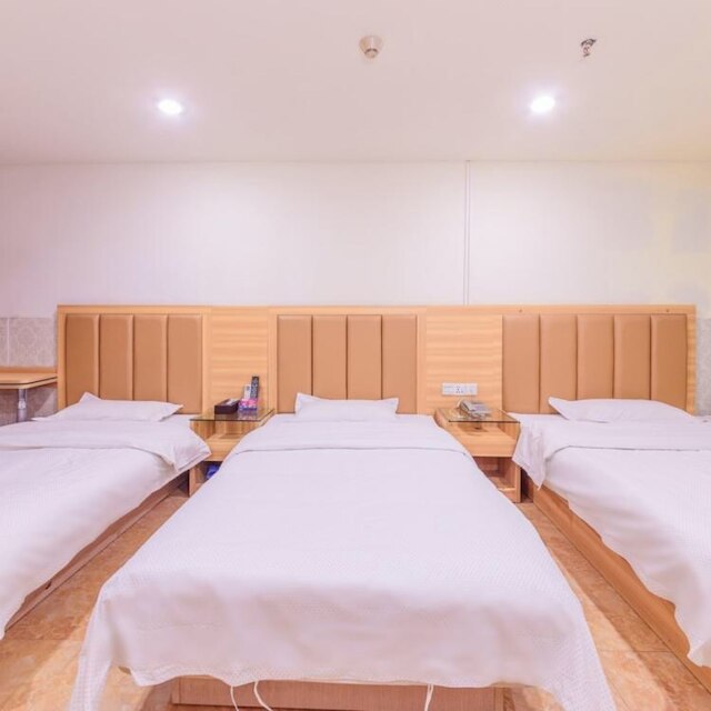 ジャンシャ ビジネス ホテル (江夏商務賓館)