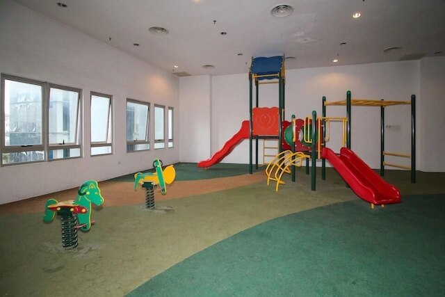 OYO ホーム 580 ラグジュアリー 2 ベッドルーム タラゴン プテリ