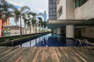 OYO ホーム 580 ラグジュアリー 2 ベッドルーム タラゴン プテリ