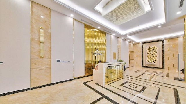 ヴィンホームズ ゴールデン リバー ルビー