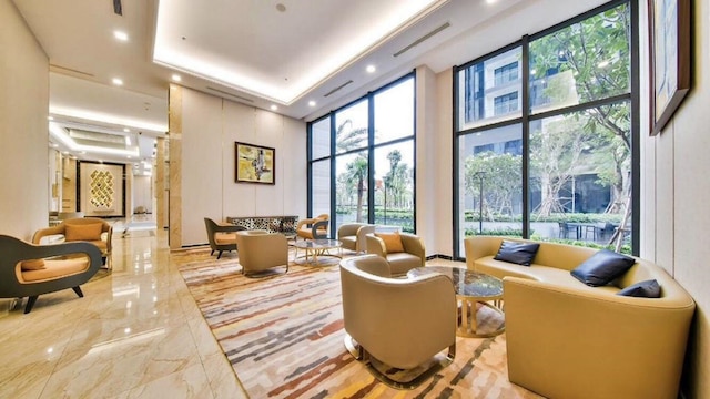 ヴィンホームズ ゴールデン リバー ルビー