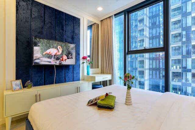 ヴィンホームズ ゴールデン リバー ルビー