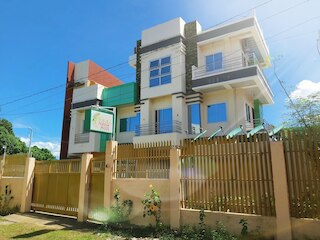 ゴールデン ペンション ハウス