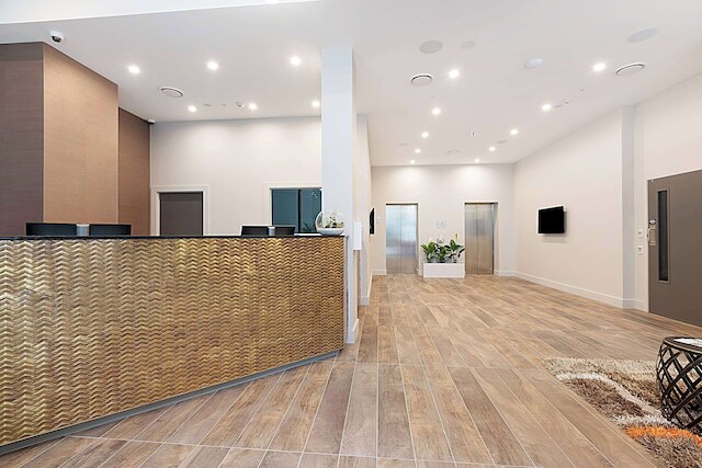 ラマダ スイーツ バイ ウィンダム ビクトリア ストリート ウエスト