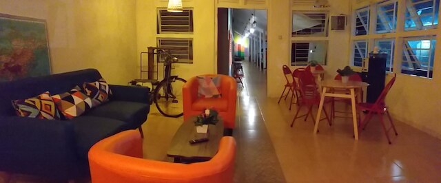 ホーム アディクツ ホステル