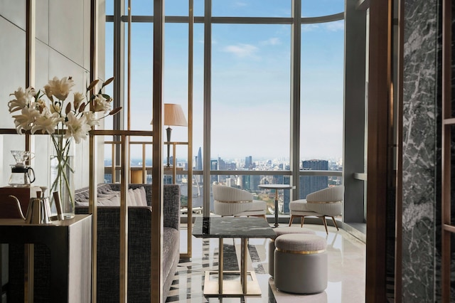 ヴィンパール ランドマーク 81  オートグラフ コレクション