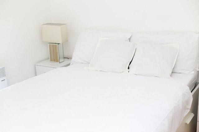 明るいベッドルーム 2 室、アパートメンツ、キーズ