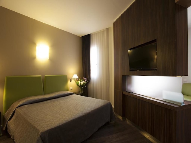 ドムス ポルト ディ トライアーノ リゾータ