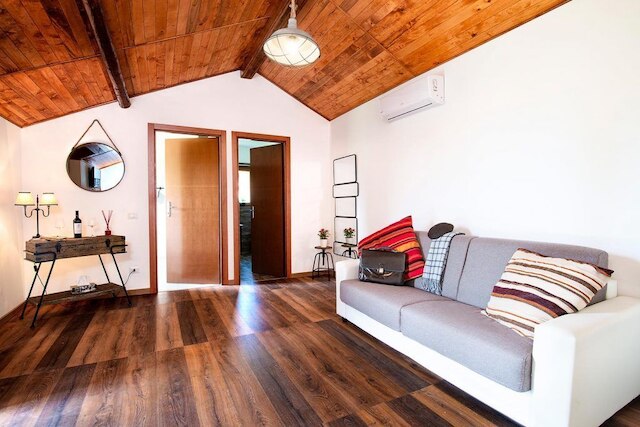 ドムス ポルト ディ トライアーノ リゾータ