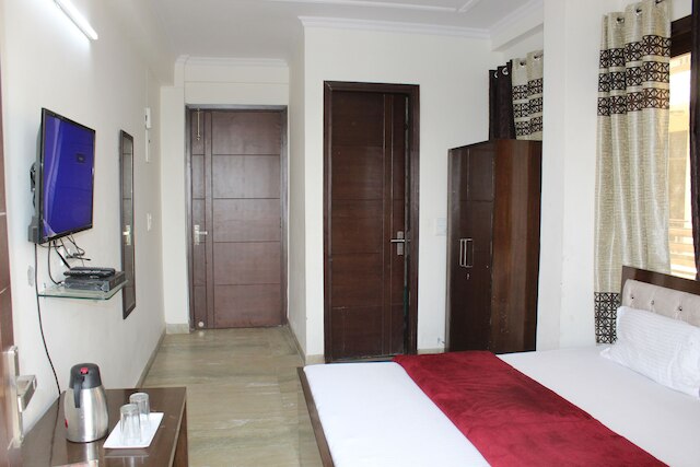 ホテル サウス デリー イン