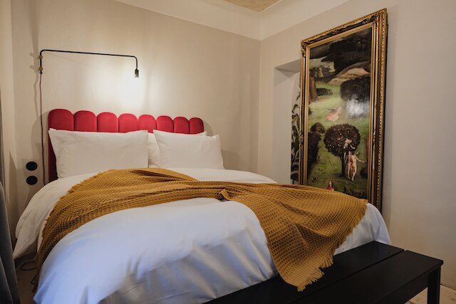 モナステリー ガーデン ビストロ & ルームズ