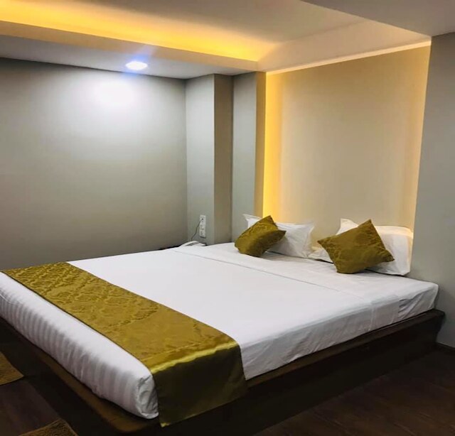 サット サン ホテル