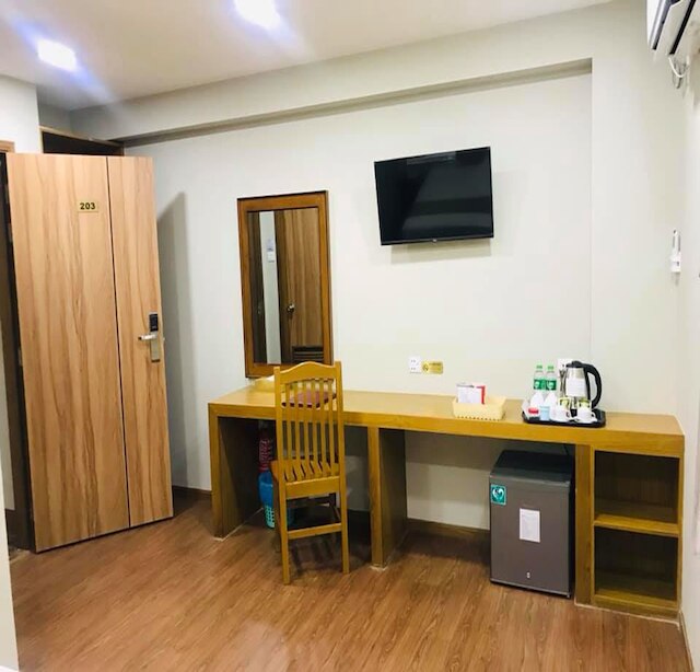 サット サン ホテル