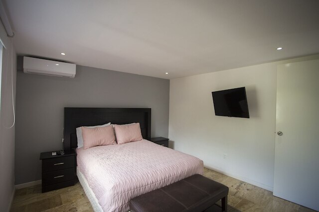 トゥナ カサ エン ソナ ホテレナ ア ウナ クアドラ デ ラ プラヤ