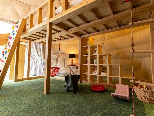 由布院温泉グランピング COMOREBI