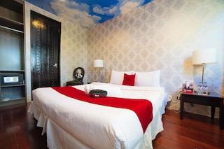 レッドドアーズ プラス アット アギレー アベニュー BF ホームズ