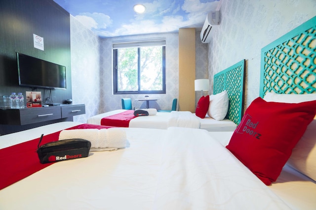 レッドドアーズ プラス アット アギレー アベニュー BF ホームズ