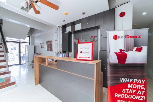 レッドドアーズ ニア G モール バハダ ダバオ