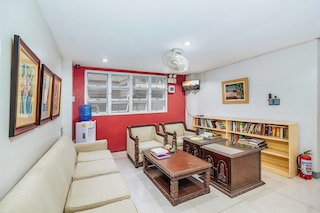 レッドドアーズ ニア セブ メトロポリタン カテドラル