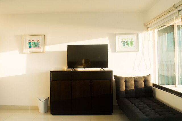 ブリサスにあるビーチフロントペントハウス・バイ・ザ スポット