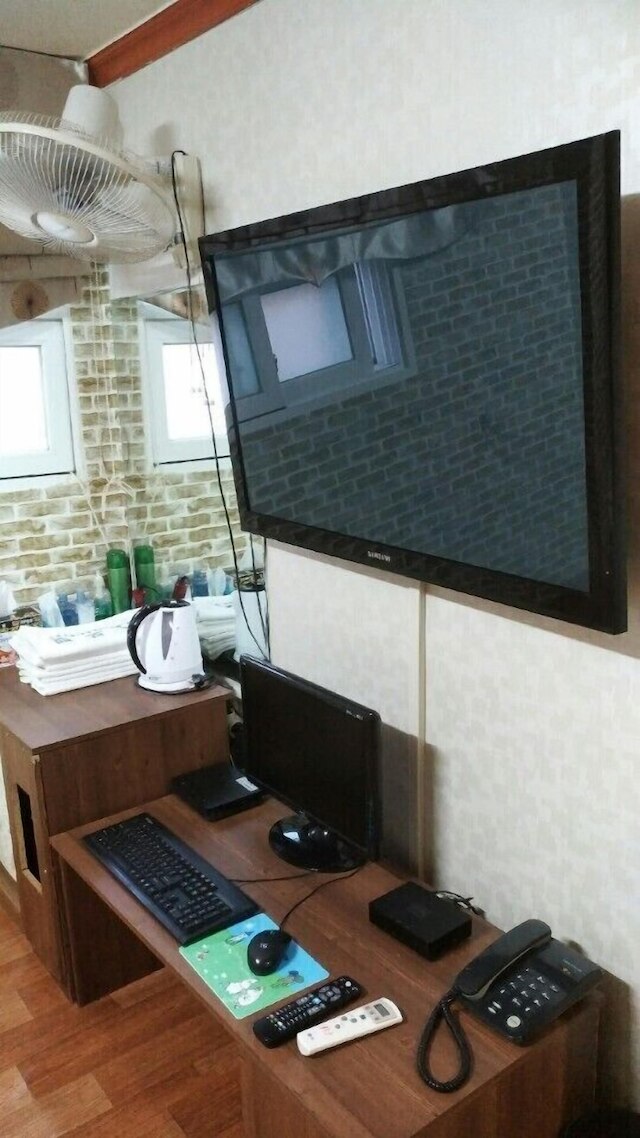 グミ ア モーテル