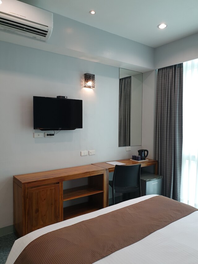 リーズ イン マカティ