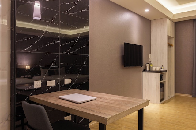 チェック イン ニュー 台北 ルーチョウ (雀客旅館新北芦洲)