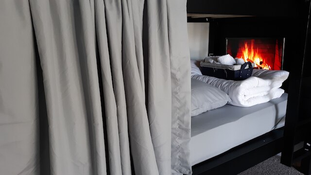 ラグジュアリーステイズ - ホステル