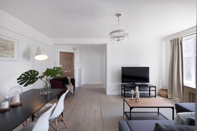 パーク ウェスト・バイ・アロ ハウジング