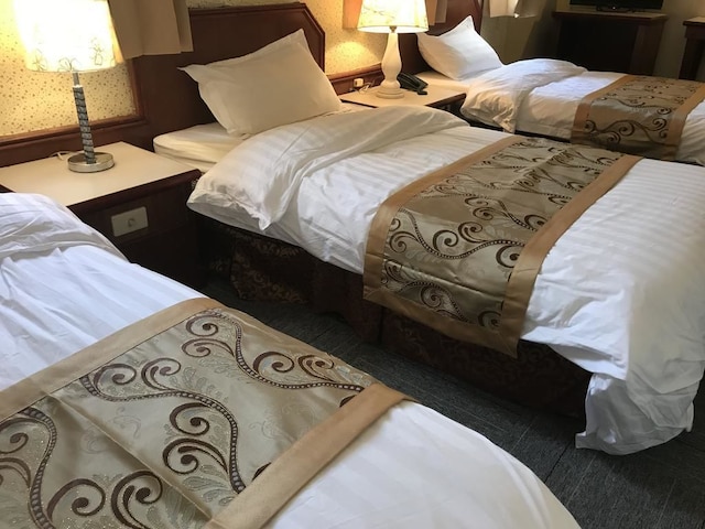 キンメン ラオエ B&B