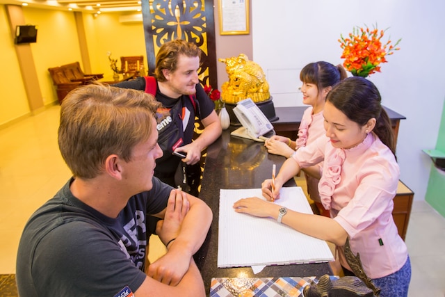 ゴールデン ゲート チャイナ タウン ホテル