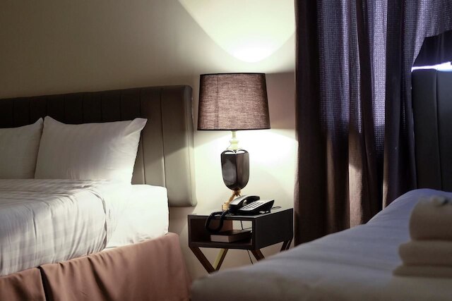 クレヴィス ホテル