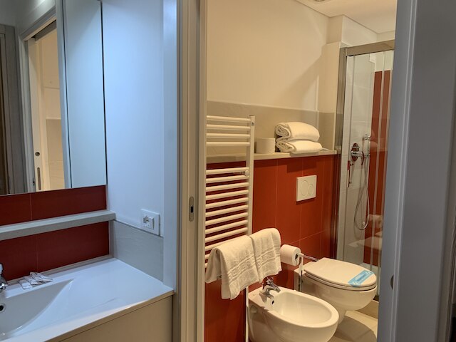 グリマルディ アパートメンツ - カーサ ディ エンマ