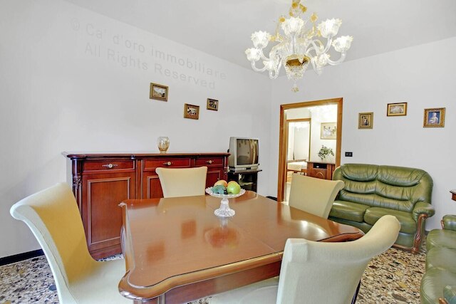 グリマルディ アパートメンツ - エレナ