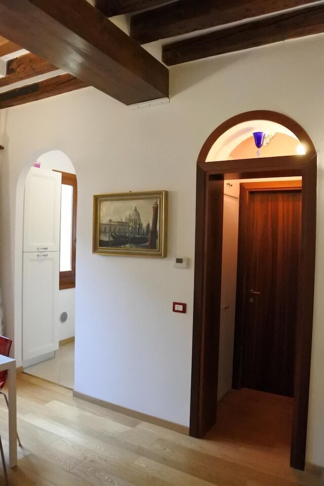 グリマルディ アパートメンツ - コルテ コンタリーナ