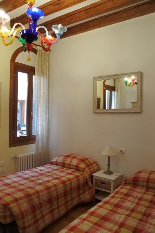 グリマルディ アパートメンツ - コルテ コンタリーナ