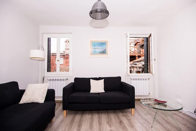 グリマルディ アパートメンツ - サン バルトロミオ