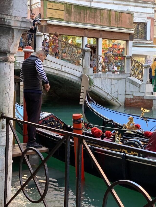 グリマルディ アパートメンツ - カ ドーロ